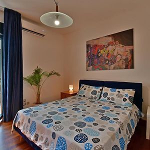 Camera con letto king size